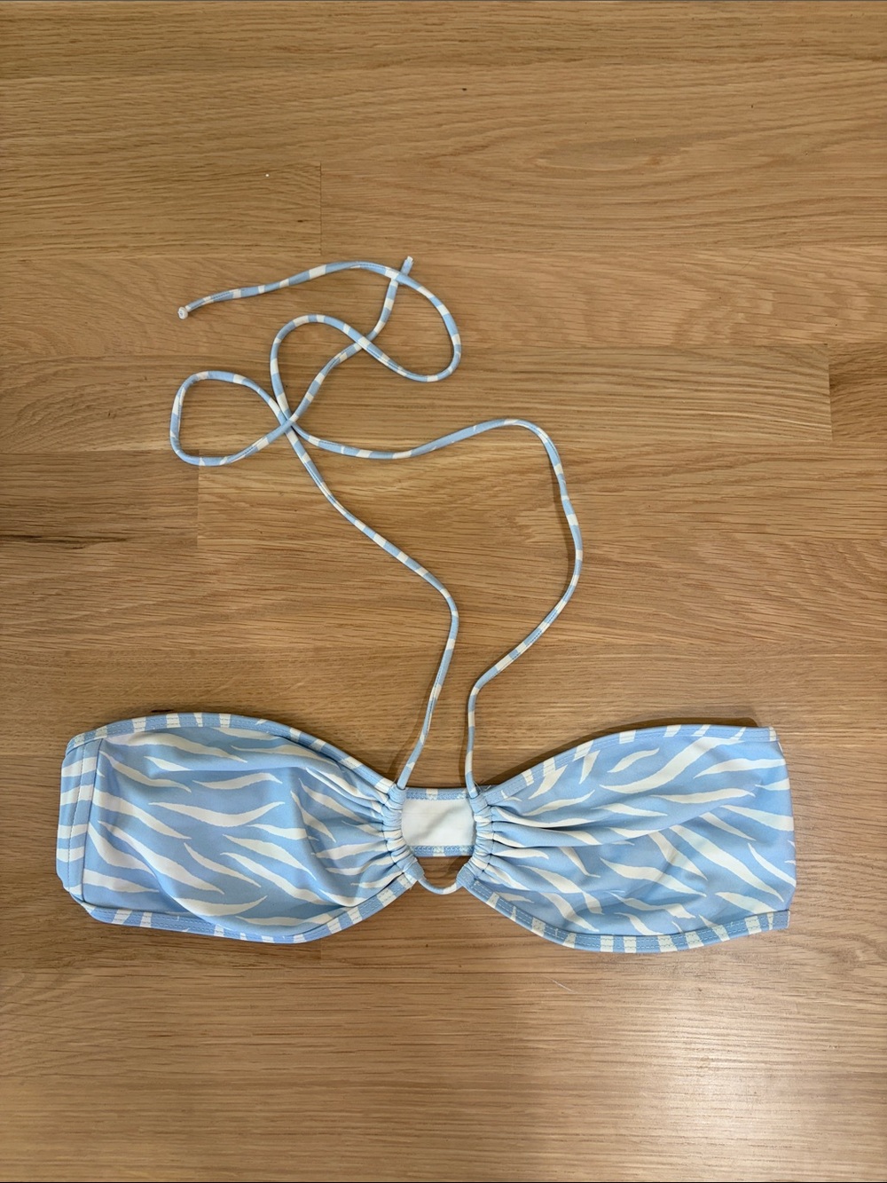 XiRENA Blue and White Bandeau Bikini Top